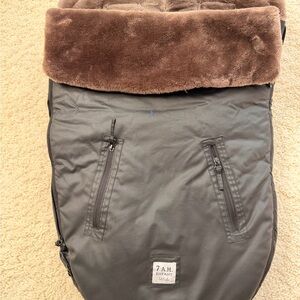 7 A.M. Enfant WaxedPOD Faux Fur Water Repellent Black and Brown Cozy Footmuff